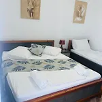 Kred Hotel